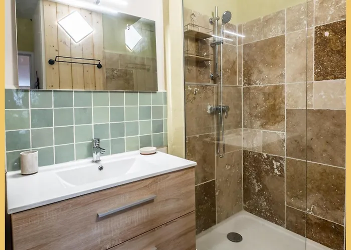 Chez Isabelle & Urbain I T3 I Saint-julien サン・ジュリアン・アン・ジュヌヴォワ